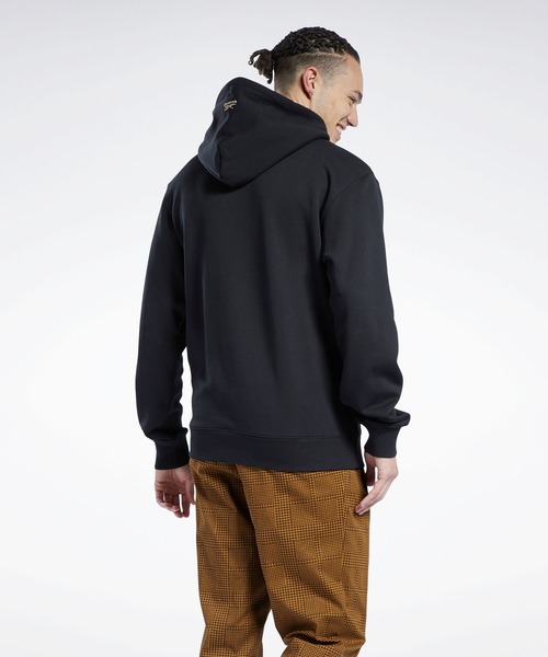 Reebok(リーボック)の「クラシックス ゴルフ スウェットシャツ / Classics Golf Sweatshirt(パーカー・メンズ・ブラック/ベージュ/ネイビー・MEDIUM/X-LARGE/X-SMALL/XXX-LARGE/SMALL/LARGE/XX-LARGE)」の5枚目の写真