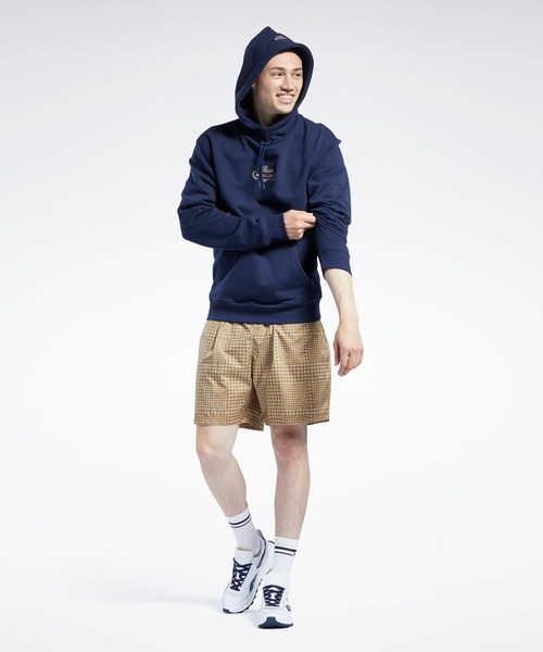 Reebok(リーボック)の「クラシックス ゴルフ スウェットシャツ / Classics Golf Sweatshirt(パーカー・メンズ・ブラック/ベージュ/ネイビー・MEDIUM/X-LARGE/X-SMALL/XXX-LARGE/SMALL/LARGE/XX-LARGE)」の13枚目の写真