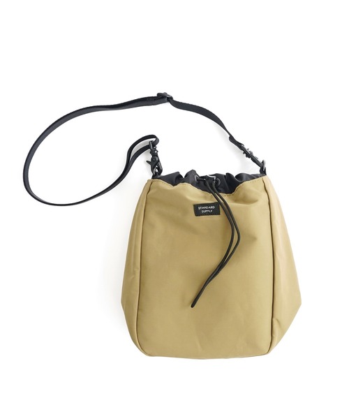 STANDARD SUPPLY（スタンダードサプライ）の「スタンダードサプライ / SIMPLICITY シンプリシティ / CHALK SHOULDER チョークショルダー（ショルダーバッグ・レディース・ライトグレー系/ブルー/モカ/レッド/ダークネイビー/グリーン/ゴールド/ダークパープル/グレー/ブラック/ベージュ/ダークブラウン/チャコールグレー/イエロー/キナリ/コバルトブルー/オリーブ/グレイッシュベージュ/サンドベージュ/アイボリー/ケリーグリーン・FREE/SMALL）」の10枚目の写真