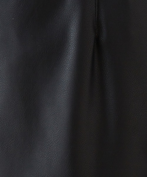 MADEMOISELLE ROPE'（マドモアゼル ロペ）の「<サスペンダー付き>フェイクレザータイトマキシスカート（スカート・レディース・ブラック/ブラウン・36/38）」の16枚目の写真