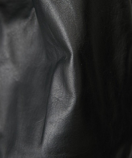 ear PAPILLONNER(イアパピヨネ)の「【牛革】まるショルダーバッグ(ショルダーバッグ・レディース・ブラック/ボルドー・FREE)」の5枚目の写真