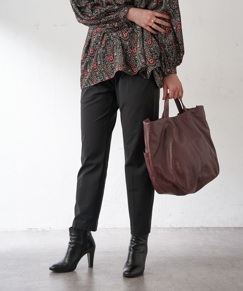 ear PAPILLONNER(イアパピヨネ)の「【牛革】まるショルダーバッグ(ショルダーバッグ・レディース・ブラック/ボルドー・FREE)」の16枚目の写真