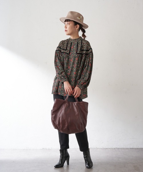 ear PAPILLONNER(イアパピヨネ)の「【牛革】まるショルダーバッグ(ショルダーバッグ・レディース・ブラック/ボルドー・FREE)」の18枚目の写真