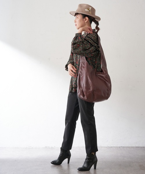 ear PAPILLONNER(イアパピヨネ)の「【牛革】まるショルダーバッグ(ショルダーバッグ・レディース・ブラック/ボルドー・FREE)」の20枚目の写真