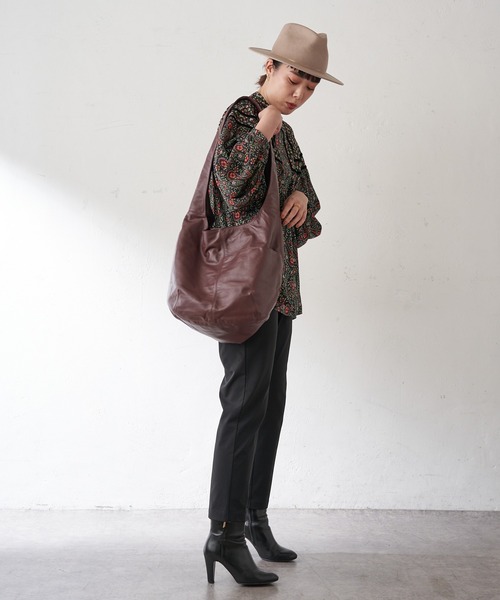 ear PAPILLONNER(イアパピヨネ)の「【牛革】まるショルダーバッグ(ショルダーバッグ・レディース・ブラック/ボルドー・FREE)」の22枚目の写真