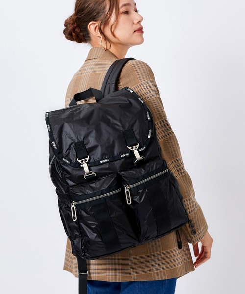 LeSportsac（レスポートサック）の「【LeSportsac Essential Collection × Naoko Okusa】MODERN FLAP BACKPACK　トゥルーブラックC（バックパック/リュック・レディース・ブラック・FREE）」の2枚目の写真