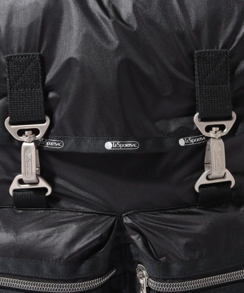 LeSportsac（レスポートサック）の「【LeSportsac Essential Collection × Naoko Okusa】MODERN FLAP BACKPACK　トゥルーブラックC（バックパック/リュック・レディース・ブラック・FREE）」の12枚目の写真