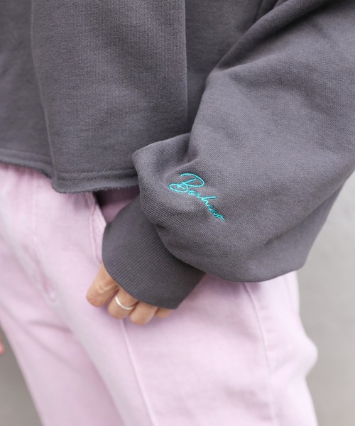 one after another NICE CLAUP（ワンアフターアナザーナイスクラップ）の「ロゴ刺繍ゆるシルエットショートスウェット（Tシャツ/カットソー・レディース・ベージュ/サックスブルー/アイボリー/スミクロ/グリーン/ピンク・FREE）」の9枚目の写真