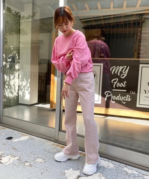 one after another NICE CLAUP（ワンアフターアナザーナイスクラップ）の「ロゴ刺繍ゆるシルエットショートスウェット（Tシャツ/カットソー・レディース・ベージュ/サックスブルー/アイボリー/スミクロ/グリーン/ピンク・FREE）」の7枚目の写真