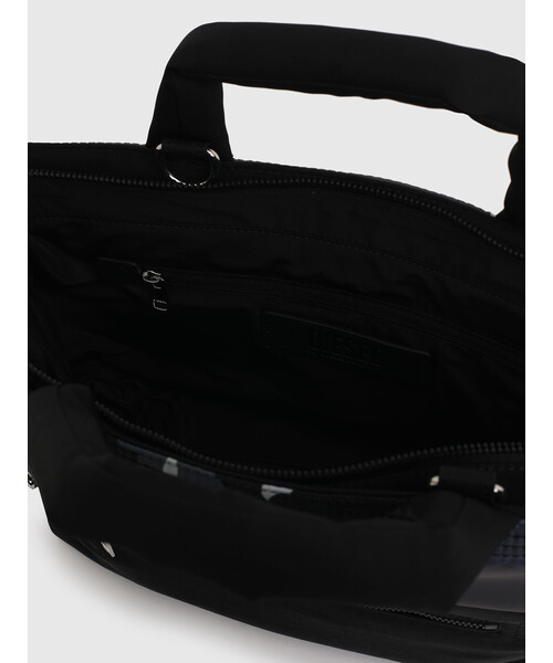 DIESEL（ディーゼル）の「レディース カモフラナイロン サッチェル（トートバッグ・レディース・ブラック/レッド・UNI）」の6枚目の写真