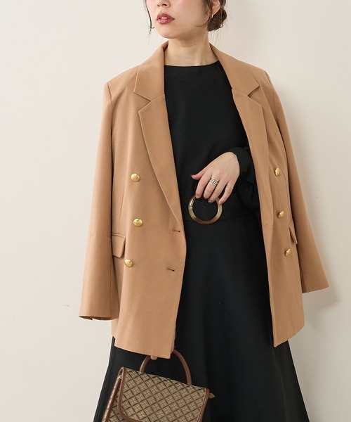 natural couture（ナチュラルクチュール）の「金ボタンジャケット（テーラードジャケット・レディース・ベージュ/ネイビー/チェック・FREE）」の2枚目の写真