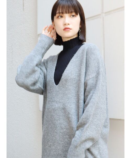 MURUA（ムルーア）の「ワイドボトルネックニット（ニット/セーター・レディース・ベージュ/キャメル/マスタード/ブラック・FREE）」の19枚目の写真