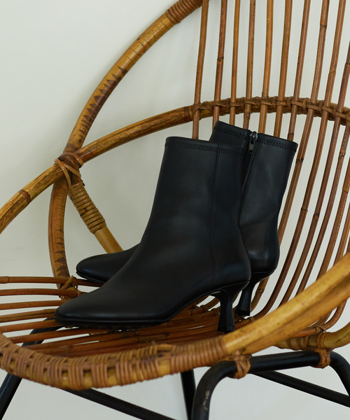 PICHE ABAHOUSE（ピシェ アバハウス）の「【スノーソール】オブリークトゥショートブーツ（ブーツ・レディース・オレンジ/ブラック/アイボリー・37/39/38/35/36）」の3枚目の写真