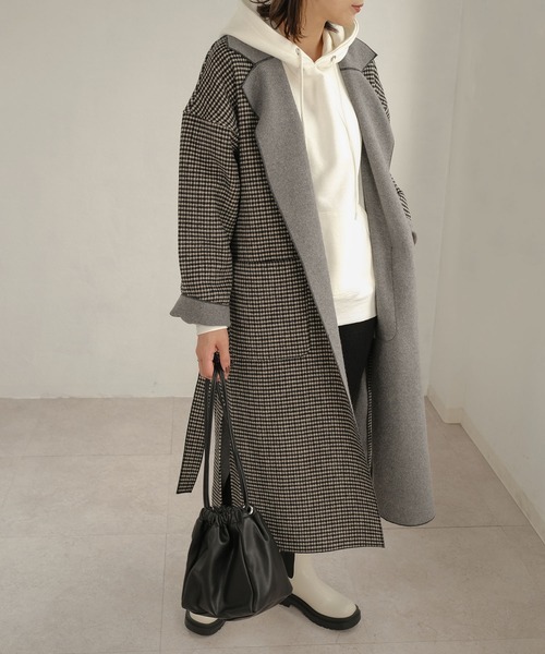 ANDJ(アンドジェイ)の「チェック柄ダブルフェイスオーバーサイズコート(チェスターコート・レディース・ブラック/ブラウン・M)」の15枚目の写真