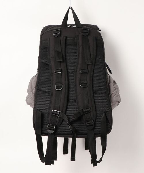 INDISPENSABLE （インディスペンサブル）の「INDISPENSABLE BACKPACK