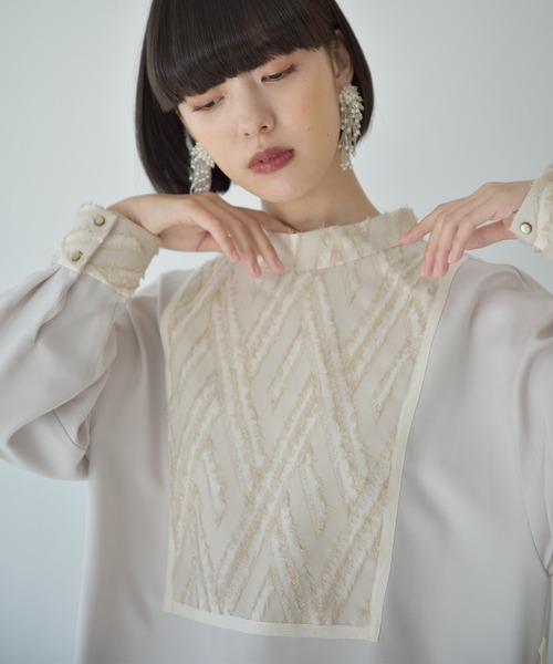 La SRIC（ラスリック）の「La SRIC / カットJQハイネックOP（ワンピース・レディース・ブラック/ベージュ/グレー・38）」の8枚目の写真