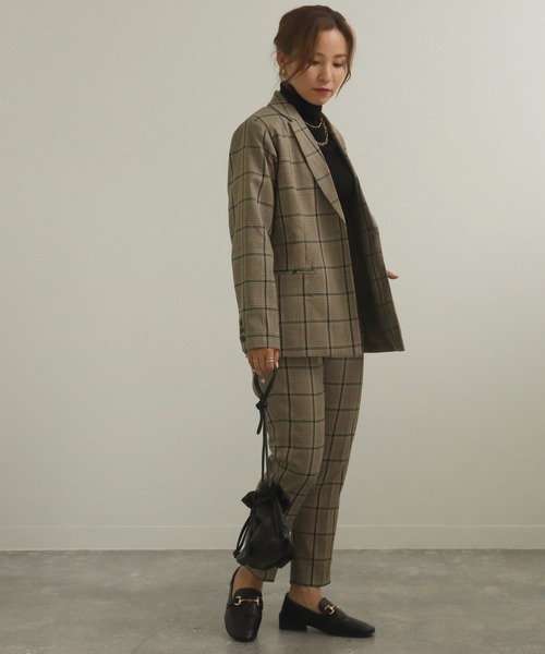 AULI(アウリィ)の「【低身長向けサイズ】チェック柄テーラードジャケット(テーラードジャケット・レディース・グリーン/ベージュ/ブラウン・XS/S)」の7枚目の写真
