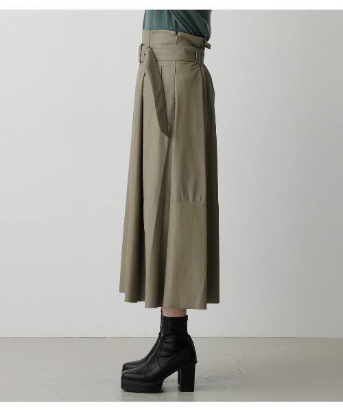 AZUL by moussy(アズールバイマウジー)の「FAUX LEATHER HIGH WAIST SKIRT/フェイクレザーハイウェストスカート(スカート・レディース・ブラック/マジェンタ/カーキ・SMALL/MEDIUM)」の18枚目の写真