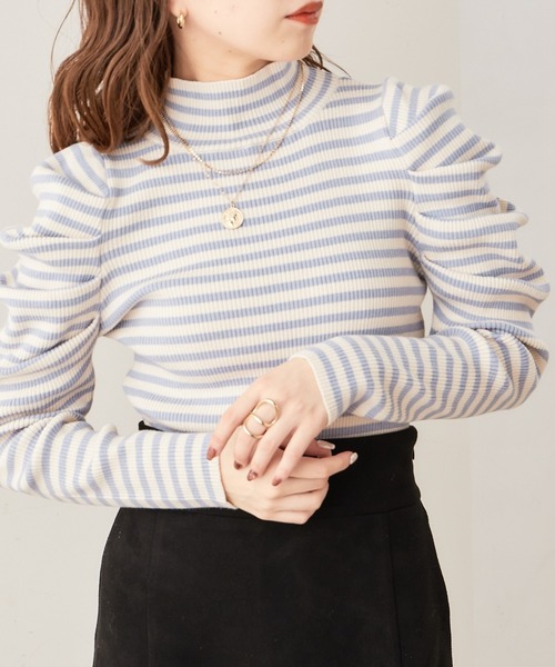 Chico（チコ）の「【新色追加】ハイネックパワショルリブニット（ニット/セーター・レディース・ブラック/ブラウン/アイボリー/ホワイト系その他/ブラウン系その他2/ホワイト系その他2/ライトブルー・FREE）」の3枚目の写真