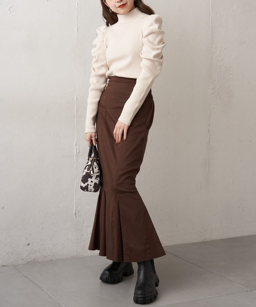 Chico（チコ）の「【新色追加】ハイネックパワショルリブニット（ニット/セーター・レディース・ブラック/ブラウン/アイボリー/ホワイト系その他/ブラウン系その他2/ホワイト系その他2/ライトブルー・FREE）」の14枚目の写真