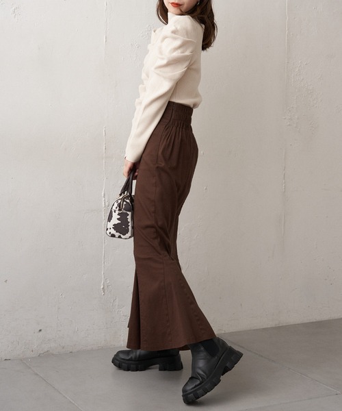 Chico（チコ）の「【新色追加】ハイネックパワショルリブニット（ニット/セーター・レディース・ブラック/ブラウン/アイボリー/ホワイト系その他/ブラウン系その他2/ホワイト系その他2/ライトブルー・FREE）」の10枚目の写真