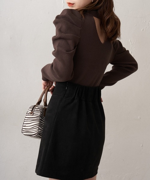 Chico（チコ）の「【新色追加】ハイネックパワショルリブニット（ニット/セーター・レディース・ブラック/ブラウン/アイボリー/ホワイト系その他/ブラウン系その他2/ホワイト系その他2/ライトブルー・FREE）」の20枚目の写真