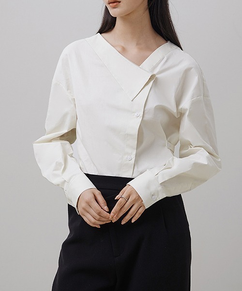 UNSPOKEN(アンスポクン)の「【UNSPOKEN】Off-white asymmetric lapel shirt UQ21S120(シャツ/ブラウス・レディース・ホワイト・S/M)」の7枚目の写真