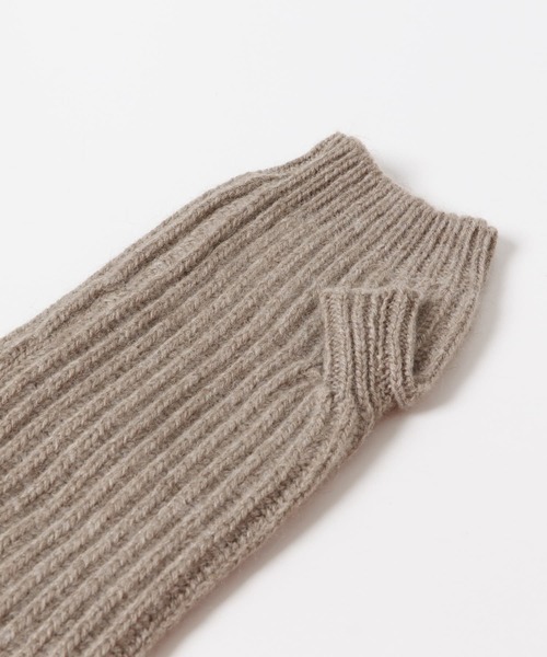 URBAN RESEARCH ROSSO WOMEN(アーバンリサーチ ロッソ)の「ALPO ニットグローブ(手袋・レディース・アイボリー/グレー系その他/ブラウン系その他・-)」の4枚目の写真