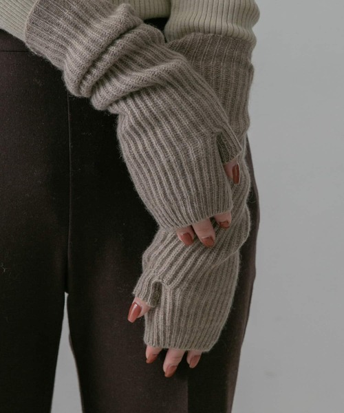 URBAN RESEARCH ROSSO WOMEN(アーバンリサーチ ロッソ)の「ALPO ニットグローブ(手袋・レディース・アイボリー/グレー系その他/ブラウン系その他・-)」の16枚目の写真