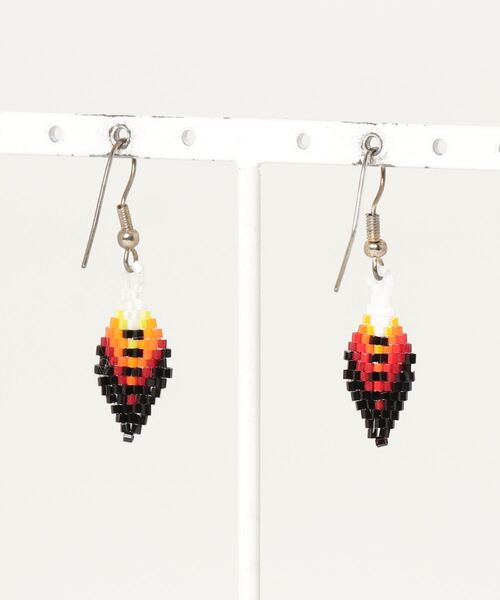 Indian Jewelry（インディアンジュエリー）の「INDIAN JEWELRY / PIERCE 6（ピアス（両耳用）・レディース・マルチ/ブラック・ONE SIZE）」の3枚目の写真