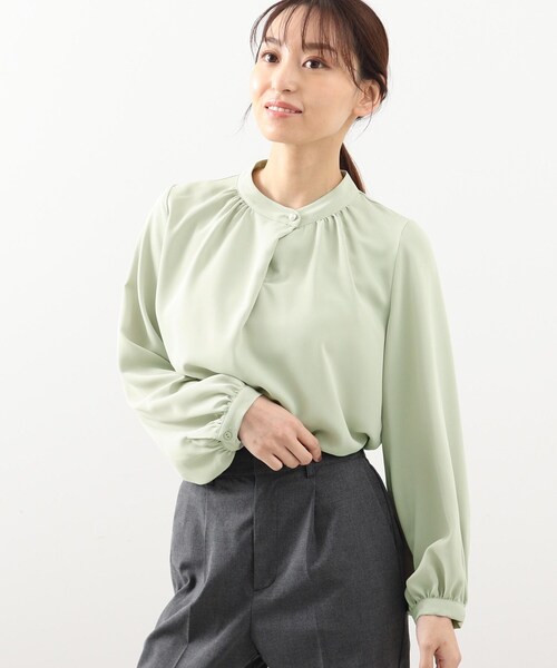 DRESKIP(ドレスキップ)の「◆【S-LL】パール調ボタン付お袖ボリュームブラウス(シャツ/ブラウス・レディース・サンドベージュ/ホワイト系6/グリーン系・01/02/03/04)」の3枚目の写真