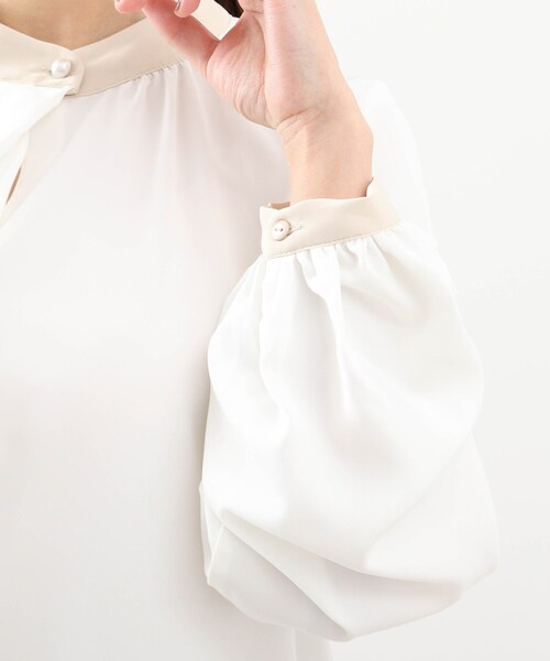 DRESKIP(ドレスキップ)の「◆【S-LL】パール調ボタン付お袖ボリュームブラウス(シャツ/ブラウス・レディース・サンドベージュ/ホワイト系6/グリーン系・01/02/03/04)」の8枚目の写真