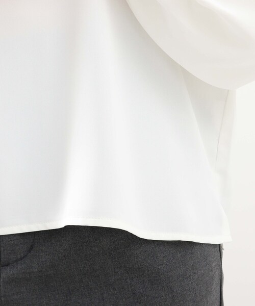 DRESKIP(ドレスキップ)の「◆【S-LL】パール調ボタン付お袖ボリュームブラウス(シャツ/ブラウス・レディース・サンドベージュ/ホワイト系6/グリーン系・01/02/03/04)」の9枚目の写真