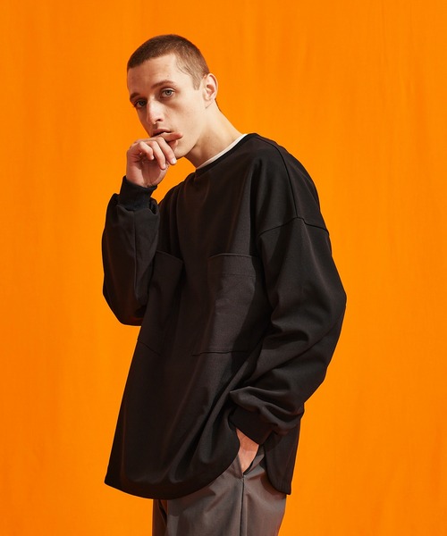 UNITED TOKYO(ユナイテッドトウキョウ)の「ダブルポケットプルオーバー(Tシャツ/カットソー・メンズ・ブラック/ブルー/カーキ・1/2)」の17枚目の写真