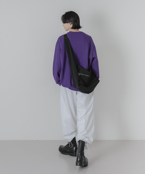 FOLLOWIN(フォロウィン)の「ジッパークロスバッグ(ショルダーバッグ・レディース・ブラック・ONE SIZE)」の3枚目の写真