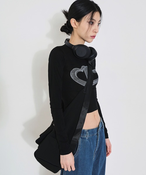 FOLLOWIN(フォロウィン)の「ジッパークロスバッグ(ショルダーバッグ・レディース・ブラック・ONE SIZE)」の22枚目の写真