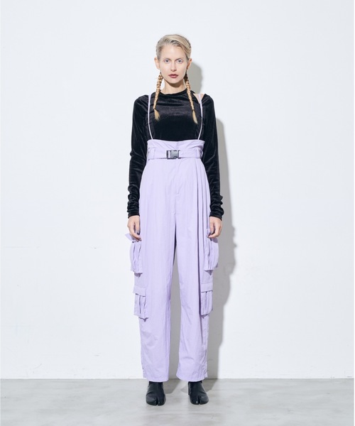 Solace(ソレイス)の「ショルダーカットベロアタイトトップス(Tシャツ/カットソー・レディース・ベージュ/グリーン/ブラック・FREE)」の17枚目の写真