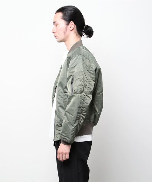 AVIREX（アヴィレックス）の「AVIREX/アビレックス　MA-1 COMMERCIAL LOGO FLIGHT JACKET（MA-1・メンズ・ブラック/アーミー・XXL/L/XL/M）」の5枚目の写真