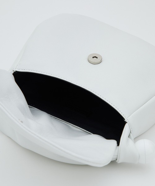 UNITED TOKYO（ユナイテッドトウキョウ）の「レザーサークルハンドバッグ（ハンドバッグ・レディース・ホワイト/ブラック・FREE）」の12枚目の写真