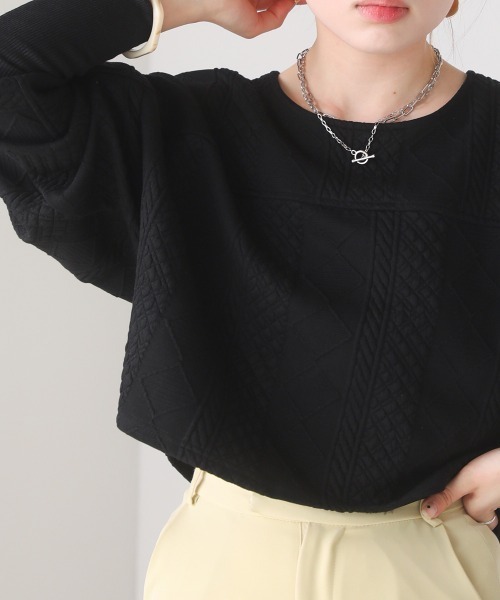 Bab(バブ)の「エンボスショートトップス(Tシャツ/カットソー・レディース・ブラック/オフホワイト・FREE)」の3枚目の写真