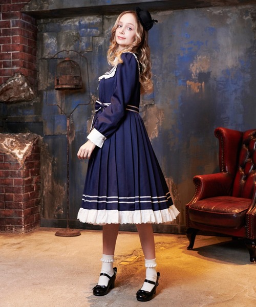 BODYLINE(ボディライン)の「リボン付きセーラー風プリーツワンピース(ワンピース・レディース・ネイビー・2L/M/L)」の3枚目の写真
