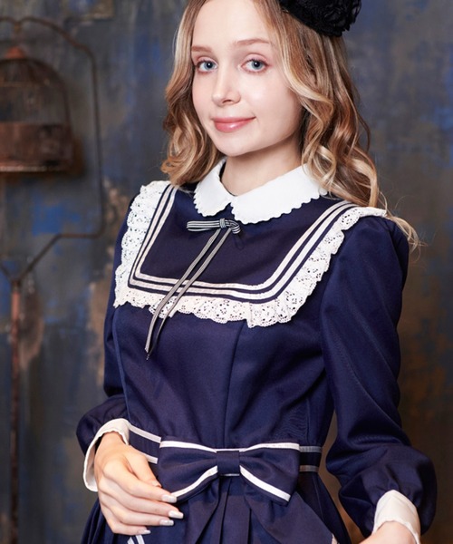 BODYLINE(ボディライン)の「リボン付きセーラー風プリーツワンピース(ワンピース・レディース・ネイビー・2L/M/L)」の6枚目の写真