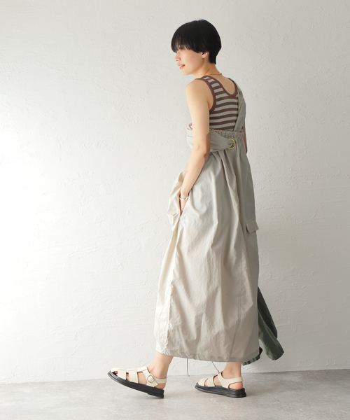 77circa（ナナナナサーカ）の「《別注》【77circa/ナナナナサーカ】WIDTH ADJUSTABLE STRAP DRESS：ワンピース（ワンピース・レディース・ベージュ/ネイビー・FREE）」の5枚目の写真