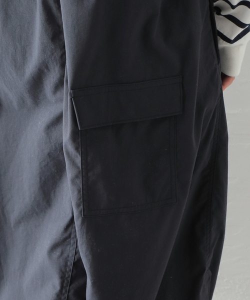 77circa（ナナナナサーカ）の「《別注》【77circa/ナナナナサーカ】WIDTH ADJUSTABLE STRAP DRESS：ワンピース（ワンピース・レディース・ベージュ/ネイビー・FREE）」の17枚目の写真