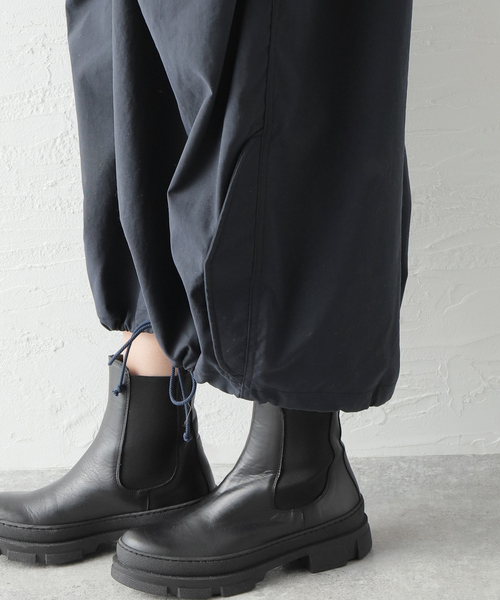 77circa（ナナナナサーカ）の「《別注》【77circa/ナナナナサーカ】WIDTH ADJUSTABLE STRAP DRESS：ワンピース（ワンピース・レディース・ベージュ/ネイビー・FREE）」の19枚目の写真