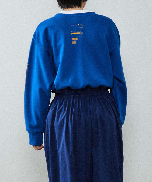 CONVERSE TOKYO(コンバーストウキョウ)の「グラフィックプリントロンT(Tシャツ/カットソー・レディース・ホワイト/ブルー/グレー・FREE)」の4枚目の写真
