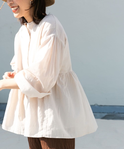 URBAN RESEARCH DOORS（アーバンリサーチドアーズ）の「コットンボイルギャザー2WAYブラウス（シャツ/ブラウス・レディース・ブラック/ピンク/グレー系その他・MEDIUM）」の10枚目の写真