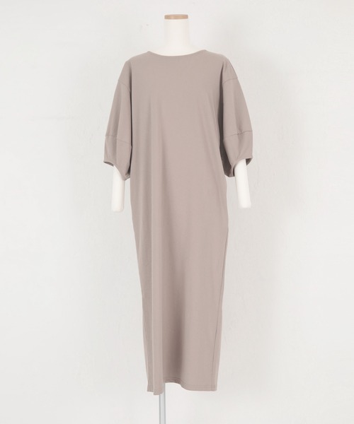 titivate（ティティベイト）の「デザインパフスリーブカットソーワンピース（ワンピース・レディース・ブラック/ライトグリーン/ラベンダー/テラコッタ/ブルー/グリーン系その他/チャコール/ダークブラウン/ピンク系その他/グレイッシュベージュ・S/M/L）」の15枚目の写真