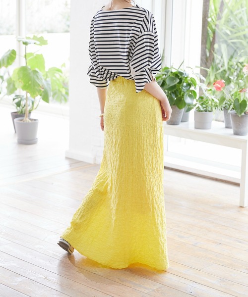 INED CLARO(イネドクラロ)の「リップルフレアスカート(スカート・レディース・ブラック/オフホワイト/イエロー・フリー)」の15枚目の写真