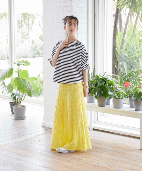 INED CLARO(イネドクラロ)の「リップルフレアスカート(スカート・レディース・ブラック/オフホワイト/イエロー・フリー)」の21枚目の写真